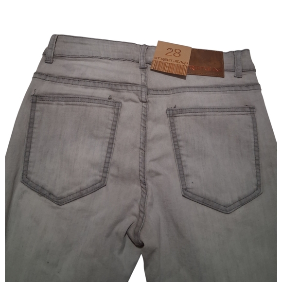 NWT Street Jeans Sz. 28X32 Light Gray Destroyed Skinny Jeans - Picture 4 of 12
